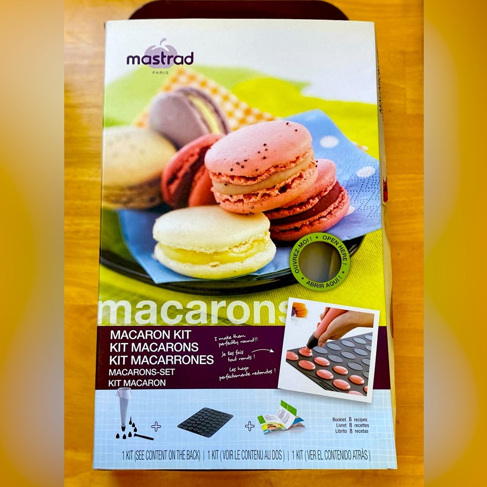 Mastrad Macaron Kit
